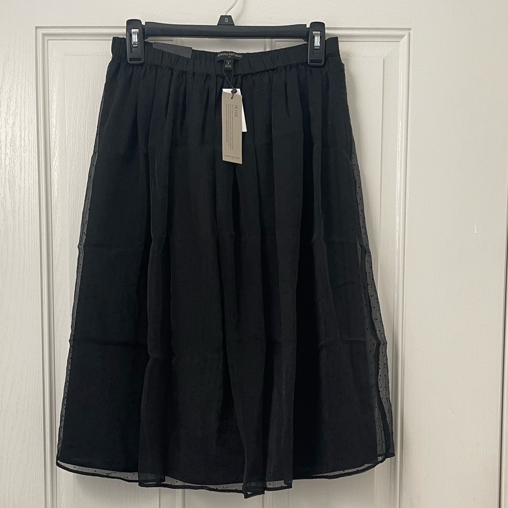 NWT Women’s Petite Black Banana Republic Tulle Midi Skirt